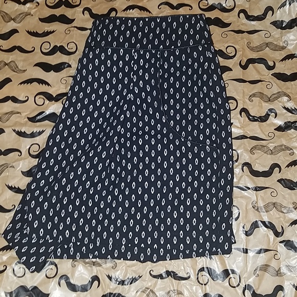 F21 High Waisted Pleated Patterned Dress Shorts XS - Picture 5 of 6